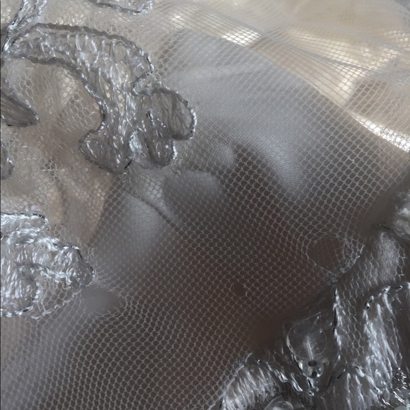 Alfred Angelo Wedding Gown - Picture 8 of 8